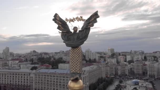 Piazza dell'Indipendenza a Kiev, Ucraina. Maidan. Vista aerea — Video Stock
