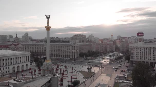 Piazza dell'Indipendenza a Kiev, Ucraina. Maidan. Vista aerea — Video Stock