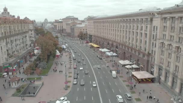 Khreschatyk straat in Kiev, Oekraïne. Luchtzicht — Stockvideo