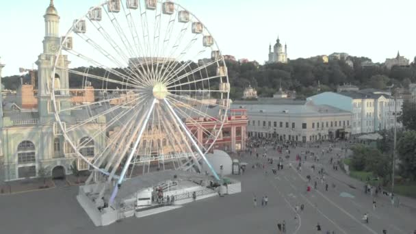 Ruota panoramica a Kiev, Ucraina. Vista aerea — Video Stock