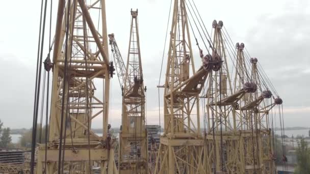 Landfill of tower cranes in Kyiv, Ukraine. Aerial view — Stock Video