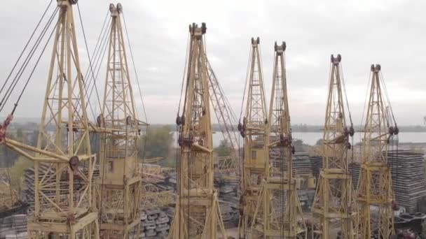 Landfill of tower cranes in Kyiv, Ukraine. Aerial view — Stock Video