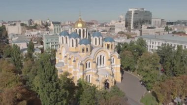 Kyiv 'deki St. Volodymyr Katedrali. Ukrayna. Hava görünümü