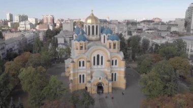 Kyiv 'deki St. Volodymyr Katedrali. Ukrayna. Hava görünümü