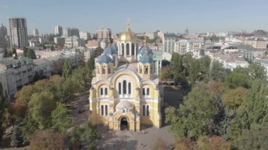 Kyiv 'deki St. Volodymyr Katedrali. Ukrayna. Hava görünümü