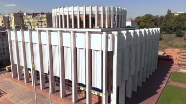 Ukrayna 'nın Kyiv' deki Avrupa Meydanı 'ndaki evi. Ukrayna. Hava görünümü