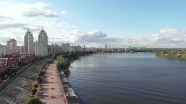 Kyiv, Ukrayna. Obolon bölgesi. Hava görünümü