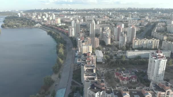 Kiev, Ucraina. Distretto di Obolon. Vista aerea — Video Stock