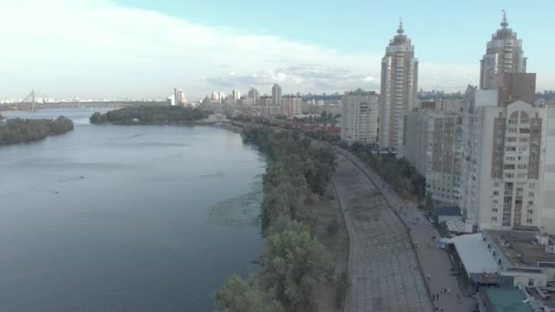 Kiev, Ukraina. Obolondistriktet. Flygbild — Stockvideo