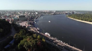 Dnipro Nehri. Kyiv. Ukrayna. Hava görünümü