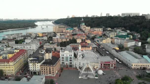 Kiev, Ucraina. Distretto di Podil. Vista aerea — Video Stock