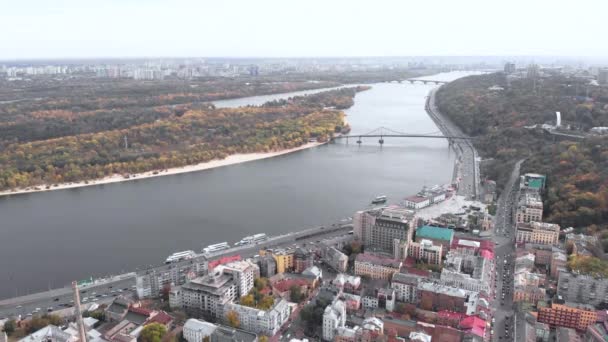 Kyiv, Ukrayna. Podil Bölgesi. Hava görünümü — Stok video