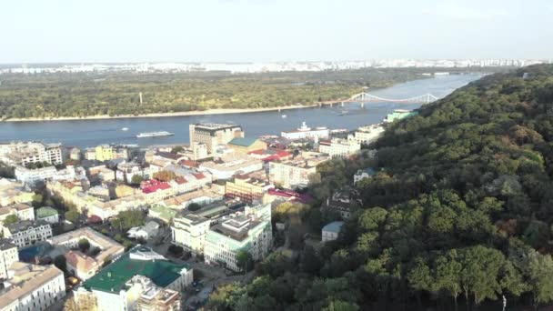 Kiev, Ucrania. Distrito Podil. Vista aérea — Vídeos de Stock