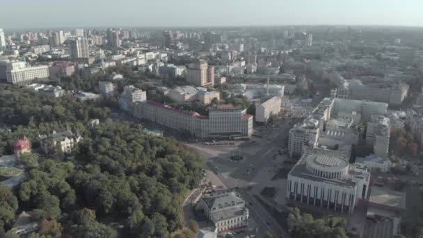 Kijów, Ukraina. Widok na miasto. Krajobraz lotniczy — Wideo stockowe