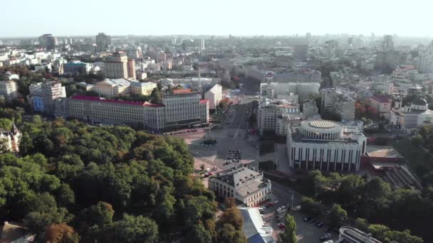 Kijów, Ukraina. Widok na miasto. Krajobraz lotniczy — Wideo stockowe