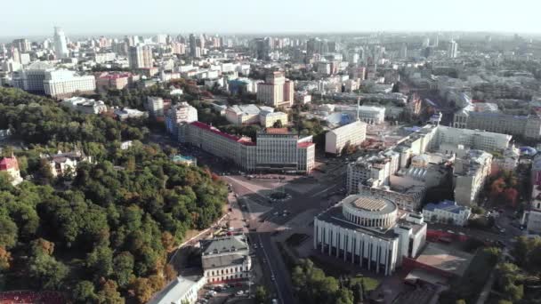 Kijów, Ukraina. Widok na miasto. Krajobraz lotniczy — Wideo stockowe