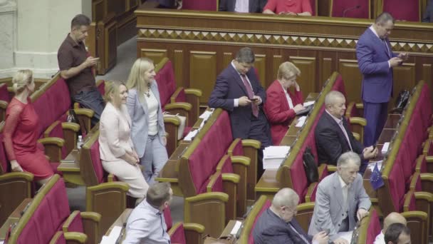 Deputati del Parlamento ucraino. Kiev. Ucraina . — Video Stock