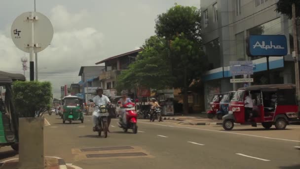 Sri Lankas stadsbild. Stadsgatan. Asien. Människor. — Stockvideo