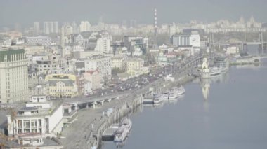 Kyiv, Ukrayna. Podil Bölgesi. Dnipro Nehri