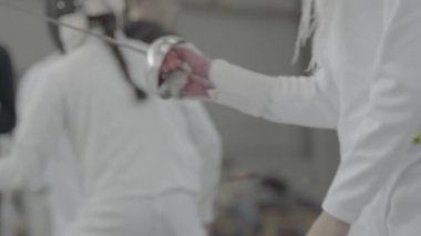 Eskrim. Düello sırasında eskrimci. Kyiv. Ukrayna