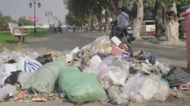 Plastik atık dök. Kamboçya. Asya