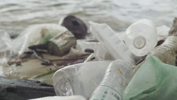 Plastic trash on the seashore. Sihanoukville. Cambodia. Asia — Stock Video