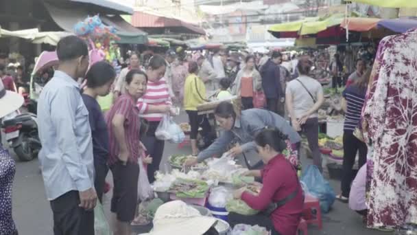 Market in Phnom Penh. Cambodia. Asia. — Stock Video