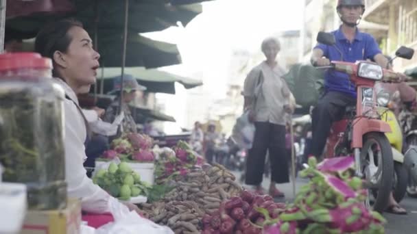 Market in Phnom Penh. Cambodia. Asia. — Stock Video