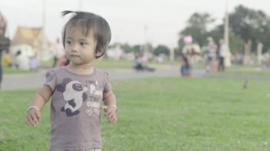 Bir kızın portresi. Phnom Penh, Kamboçya, Asya