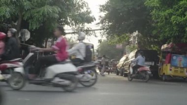 Phnom Penh şehrinde bir sokak. Kamboçya. Asya