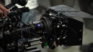 Çekim sırasında kamera. Film yapımcılığı. Çekim. Film yapımcılığı.