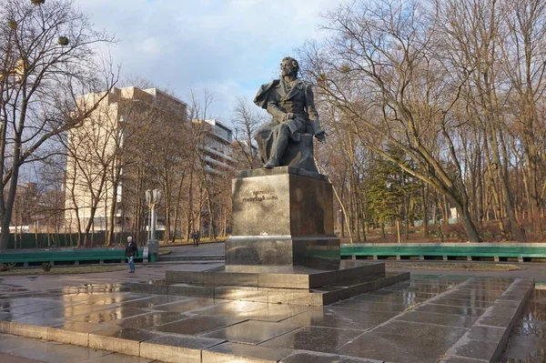 Poeta Cerdito Pushkin Cerca Entrada Los Parques Que Lleva Nombre — Foto de Stock