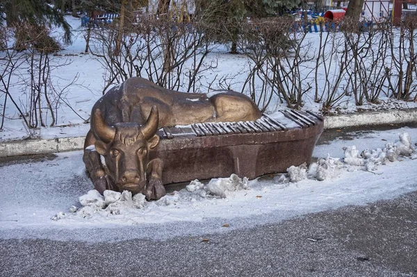 Brązowe Postacie Które Zdobią Zoo Kijowie — Zdjęcie stockowe