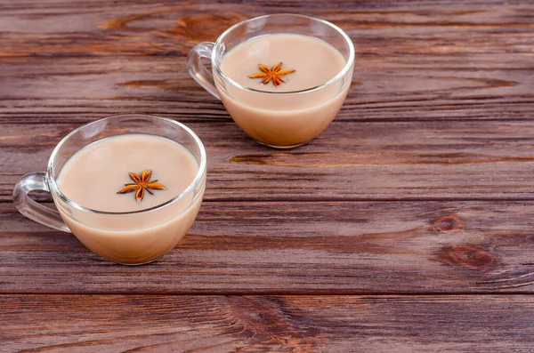 Скляні Чашки Традиційного Індійського Чаю Масала Чай Дерев Яному Фоні — стокове фото