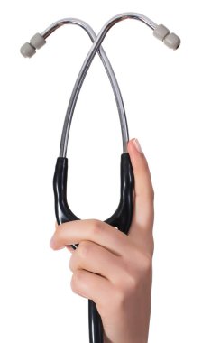 Stetoskop holding doktor eller. Stüdyo izole üzerinde beyaz vurdu