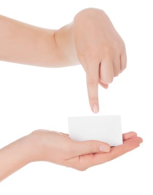 kırpma yolları ile boş kartvizit tutan el