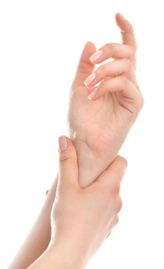 Beyaz arka plan üzerinde nabız kontrol el.