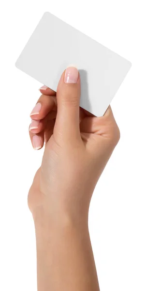 Женщина держит виртуальную визитную карточку, кредитную карточку или бланк бумаги — стоковое фото