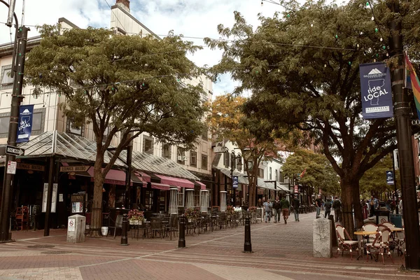 Burlington Vermont September 2019 Commerciële Winkels Restaurants Langs Het Winkelcentrum — Stockfoto