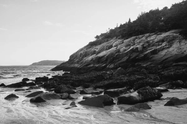 Rugged Coast Black White Sand Beach Cool Fall Evening Acadia — Foto de Stock