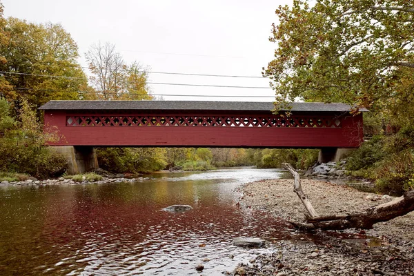 Burt Henry Covered Bridge Cold Fall Day New England Town — Stock Photo, Image