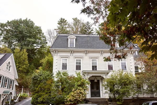 Woodstock Vermont September 30Th 2019 Residential Neighborhood Historic Homes Cool — ストック写真