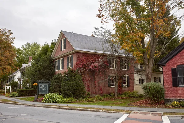 Woodstock Vermont Septiembre 2019 Barrio Residencial Con Casas Históricas Día — Foto de Stock