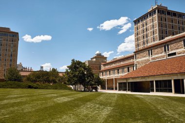 Boulder, Colorado - 11 Temmuz 2019: Colorado Boulder Üniversitesi 'ndeki Duane Fizik Binası. 