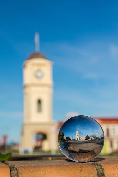 Feilding cidade relógio bola de vidro — Fotografia de Stock