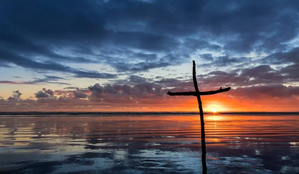 Reflection Stick Cross Salvation — Stock Photo, Image