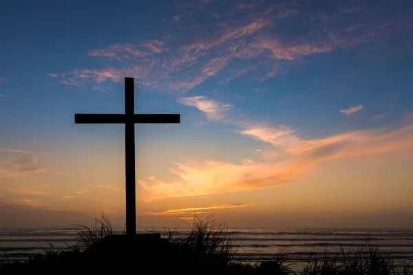 Soumrak západu slunce spasení kříž — Stock fotografie