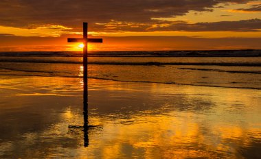 Gün batımı kurtuluş dalgalar