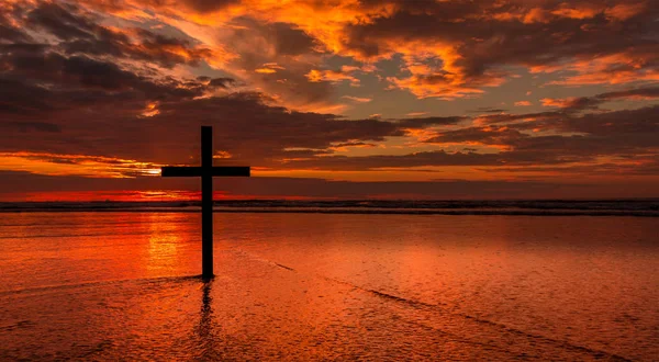 Red Beach Salvation — Stock Photo, Image