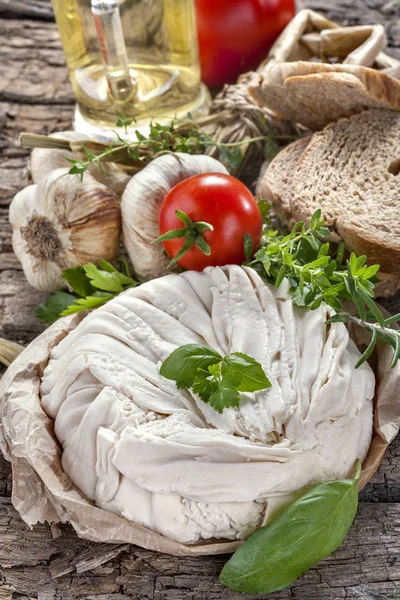 Hausgemachter Ziegenkäse — Stockfoto